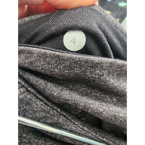 Women's Lululemon Leggings Gray Black Size 4 - Picture 7 of 7